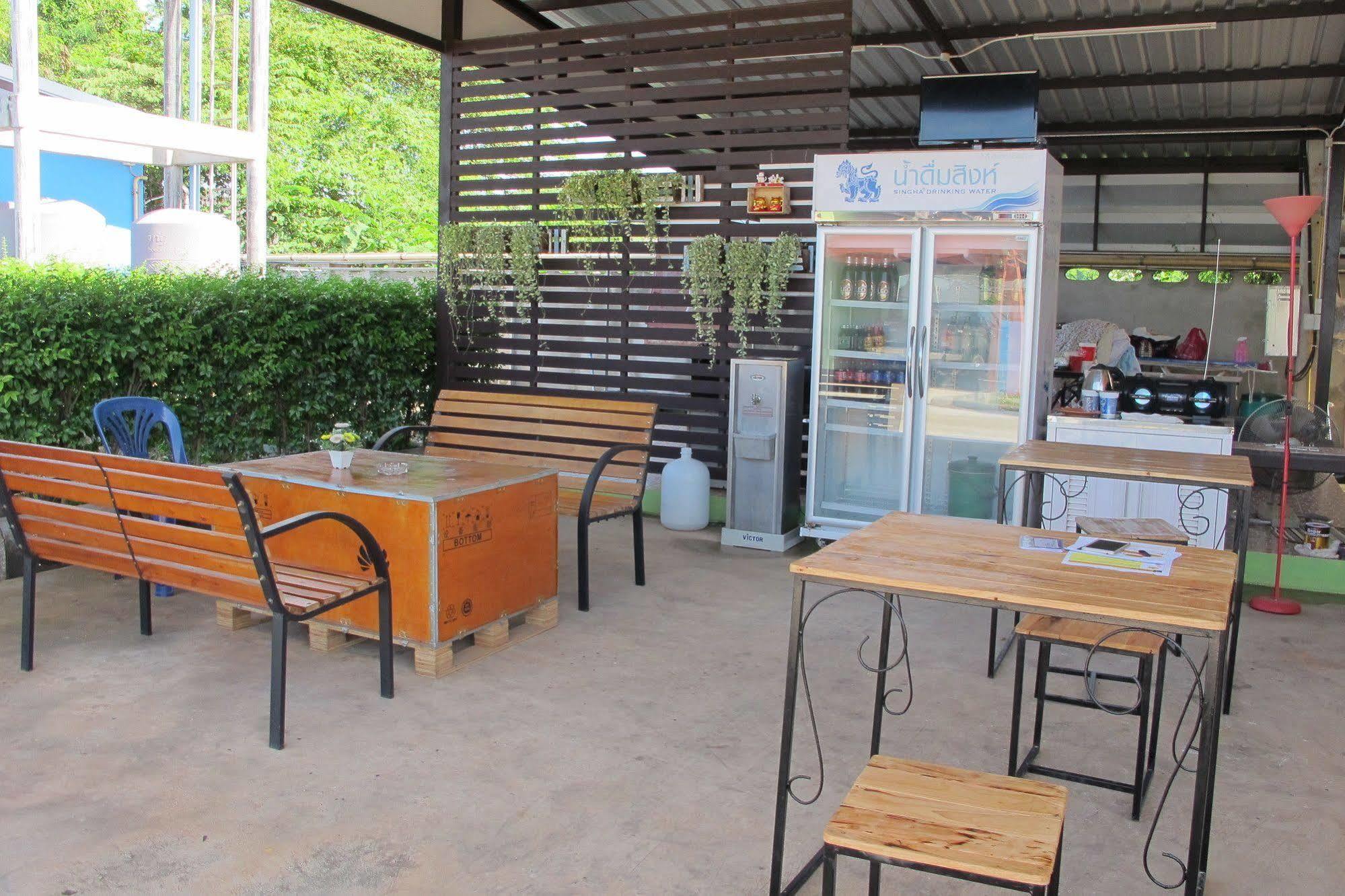 Tongmai Resort Surat Thani Exterior photo