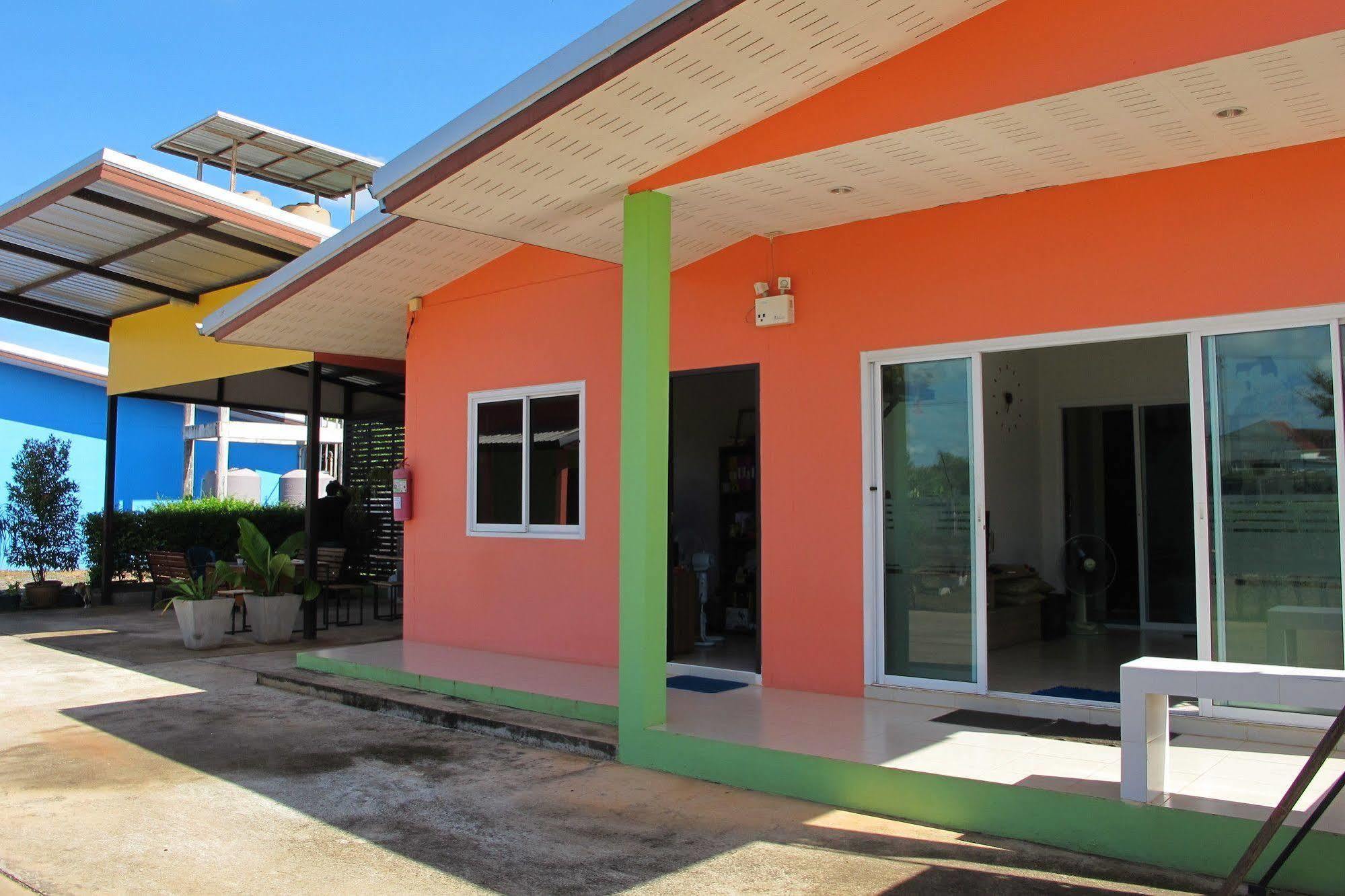 Tongmai Resort Surat Thani Exterior photo