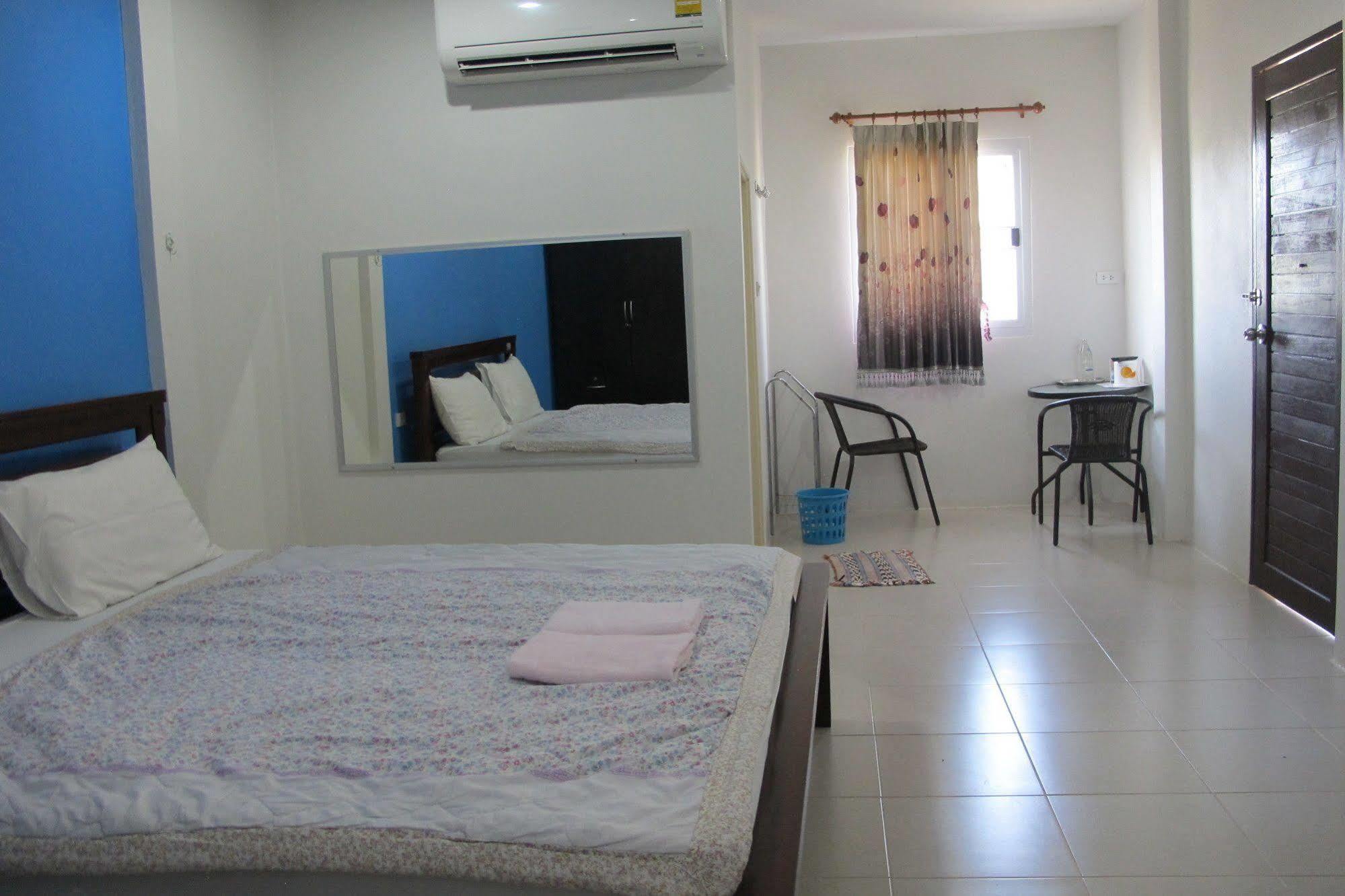 Tongmai Resort Surat Thani Exterior photo